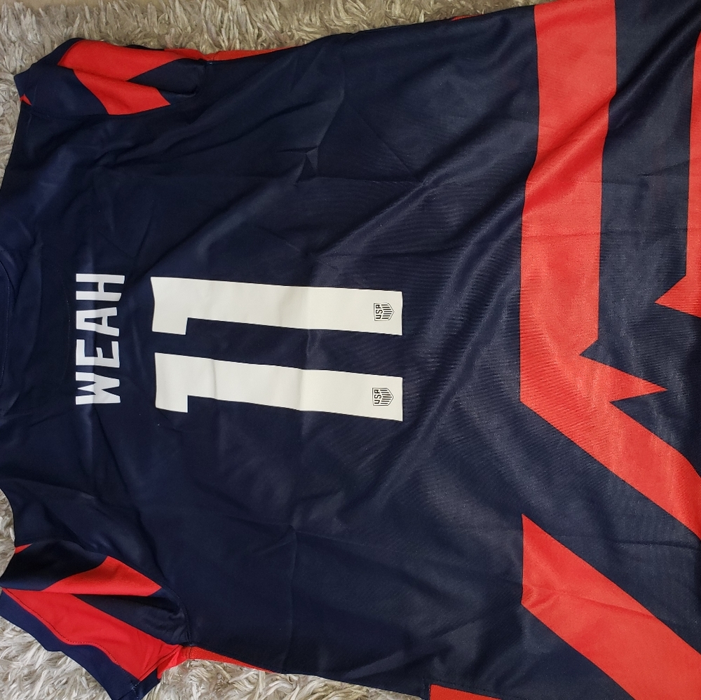 Soccer jerseys - Picture 2 of 8